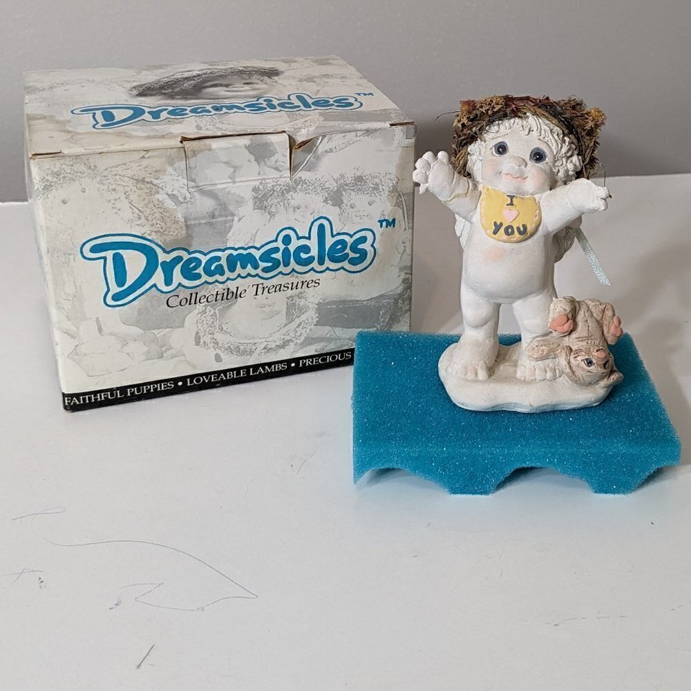 "DREAMSICLES" Collectible Treasures - I LOVE YOU; Cherub Angel; 4.5" x 3" DC225